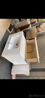 Koupelnová skříňka Ikea - 2