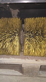 ZAMETACÍ KARTÁČ KOVA LH1200 - 2