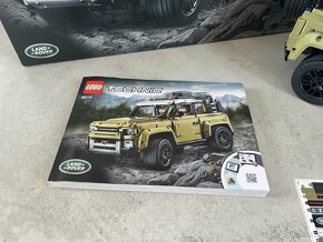 LEGO Technic 42110 - Land Rover Defender - 2
