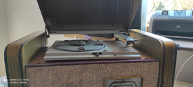 Radio s gramofonem, r.v. asi 1960 koupeno v SSSR pro sběrate - 2