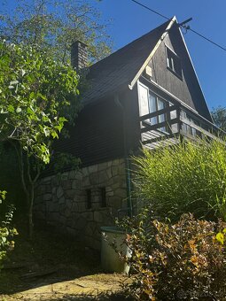 🌿🏡 Prodej chaty na Chvalčově pod lesem s nádherným výh 🏡✨ - 2