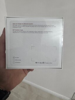 Sluchátka s online překladem - 2