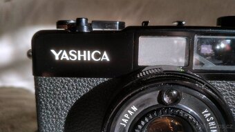 Yashica 35-ME 38 mm f/2,8 kompaktní 35mm fotoaparát - 2