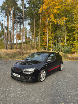 Ford Focus ST mk2 ST225 - 2