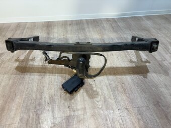 //Tažné zařízení Mercedes W211 combi// - 2