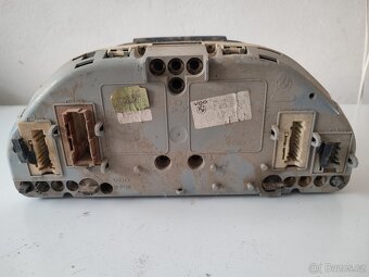 BMW E34 tachometr - 2