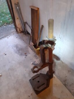 Stojan na vrtačku - 2