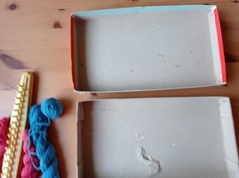 Retro hračka Pletací stroj Stricky DDR - 2