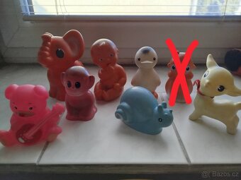 Retro gumové piskaci hračky - 2