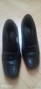 Dámské černé kožené lodičky vel. 38 - 2