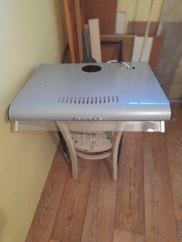 Odsavač par + skříňka - 2