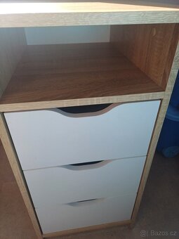 Dětský psací stůl - 2