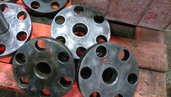 Rotory, hřídele Claas Lexion - 2