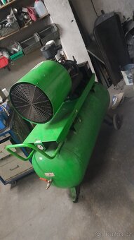 Sroubový kompresor Atmos - 2