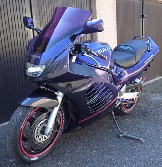 Prodám Suzuki rf 900 r - 2