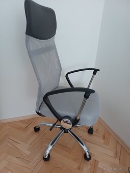 Kancelářská židle - 2