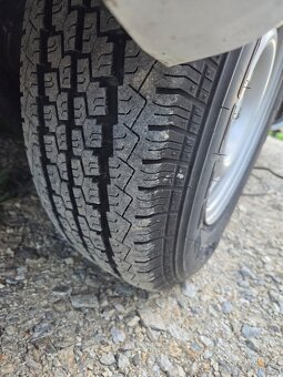 Prodám pneu 185/80 r14 102 - 2