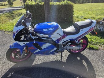 Suzuki gsxr750w - 2