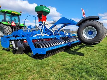 Diskový podmítač CZAGRO machinery s přísevem - 2
