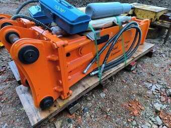 Hydraulické kladivo 6-8t - 2