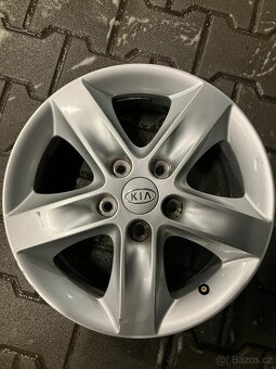 Originál Kia Alu kola 6Jx16 ET51 z Kia Ceed SW - 2