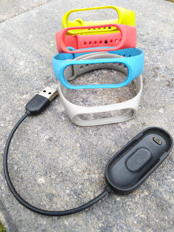 Řemínky a nabíječka Xiaomi MiBand - 2