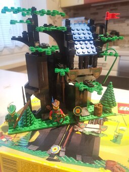 LEGO Castle 6054 Forestmen's Hideout - 2