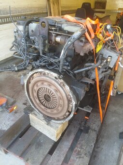Man tgl 8.180 motor - 2