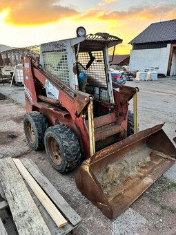 Smykovy nakladac Gehl 4610 - 2