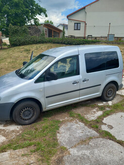 CADDY 1.6 Mpi 75kW LIFE 5 míst - 2