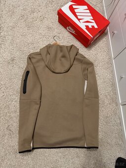 Nike Tech Fleece - 2