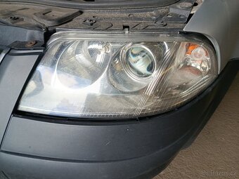 VW Passat B 5,5 zánovní přední světla - 2