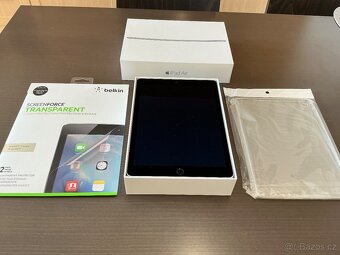 iPad Air 2 WiFi Space Grey - viz. foto - 2