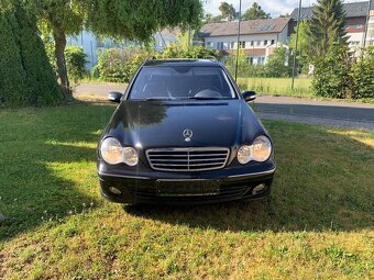 Mercedes C180 kompressor 105kW Avantgarde - r.v. 4/2005 - 2