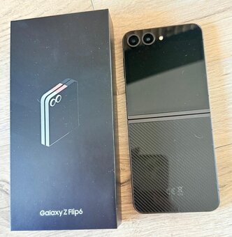 Galaxy Z Flip6 + 3 kryty - 2