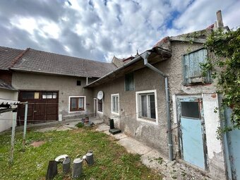 Rodinný dům k rekonstrukci se zahradou Tlumačov - 2