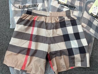 Kratasy/plavky Burberry velikost L - 2