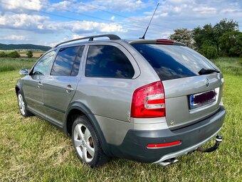 Škoda Octavia Scout - 2