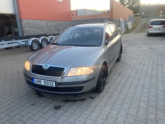 Octavia II tour 1.6 mpi 2011 pouze 115 tis km - 2