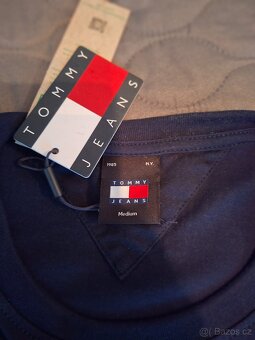Tričko Tommy Jeans - 2