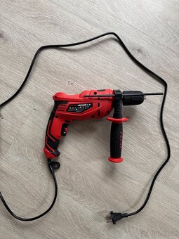 Příklepová vrtačka HECHT 900W 1072 - 2