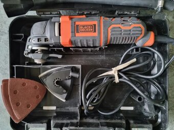 Multibruska oscilační Black-Decker MT300KA - 2