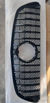 PŘEDNÍ MASKA V ,VITO 447 - 2