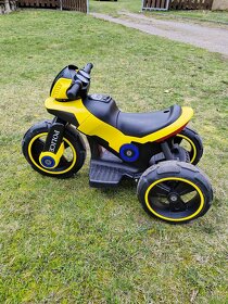 Dětská elektrická motorka tříkolka - 2