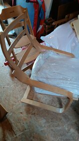 Dřevěné Křeslo IKEA s bílým sedákem - 2