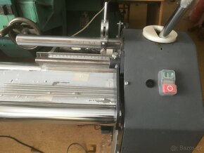 Prodám řezačku na textil - 2