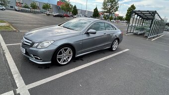 Mercedes E 250 CDI Coupe - 2