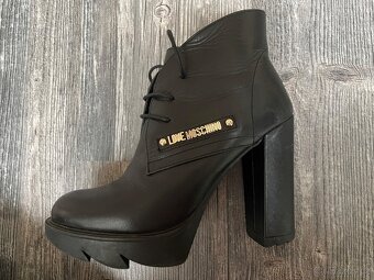 LOVE MOSCHINO dámské kotníkové boty - 2