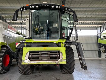 CLAAS LEXION 7400 - 2