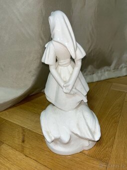 Keramická figurka dívky – vintage, 2. pol. 20. století - 2